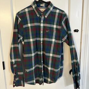 3/$20 Men’s Hollister Stretch Button Up